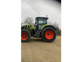 Farm tractor CLAAS Axion 920