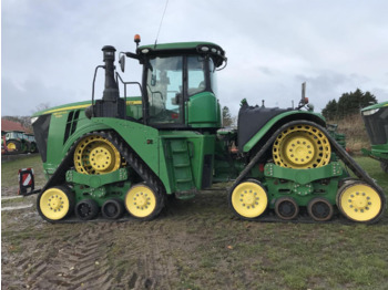 Farm tractor JOHN DEERE