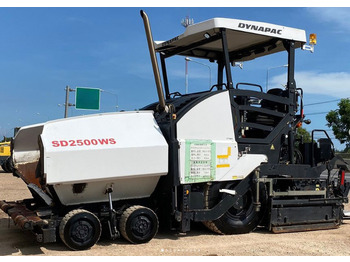 Asphalt paver DYNAPAC