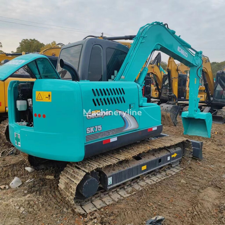 Crawler excavator Kobelco SK75: picture 5