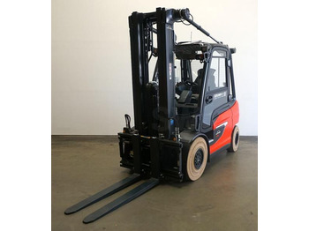 Electric forklift LINDE