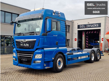 Container transporter/ Swap body truck MAN TGX 26.500