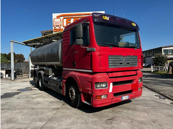 Tank truck MAN TGA 26.480