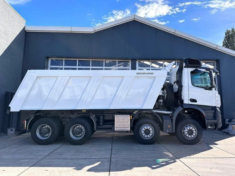 New Tipper Mercedes-Benz Arocs 4140 K 8x4 Tipper Truck (70 units): picture 17