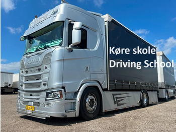 Box truck SCANIA S 660