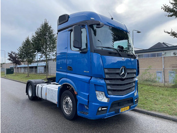 Tractor unit MERCEDES-BENZ Actros