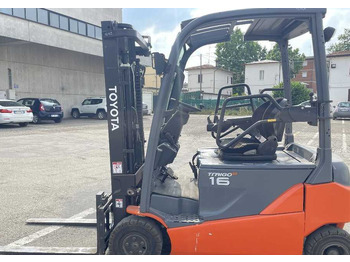 Electric forklift TOYOTA