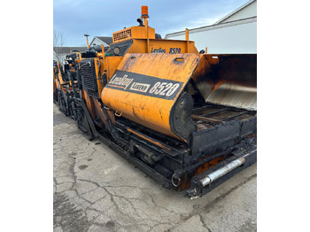 Asphalt paver