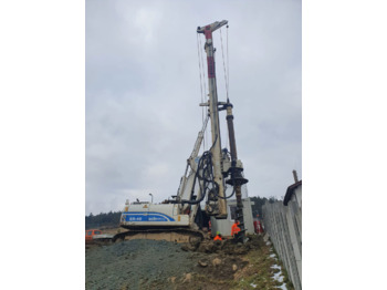 Pile driver SOILMEC