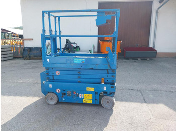 Scissor lift GENIE