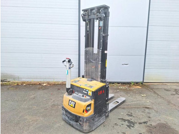 Stacker CATERPILLAR NSP16N2