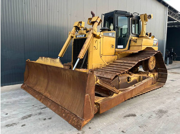 Bulldozer CATERPILLAR D6T