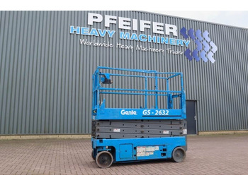 Scissor lift GENIE