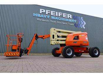 Articulated boom JLG