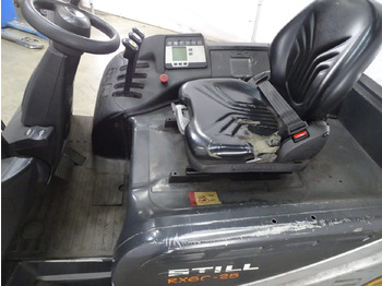 Electric forklift STILL RX60-25: picture 4