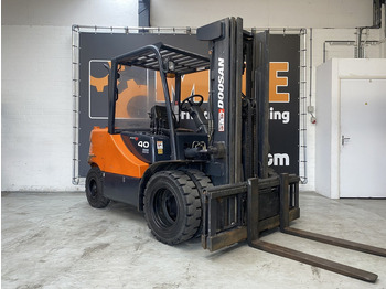 Diesel forklift DOOSAN