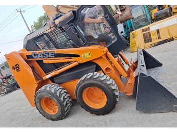 Skid steer loader CASE