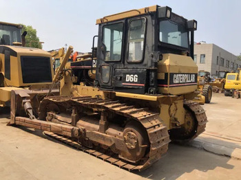 Bulldozer CATERPILLAR D6D