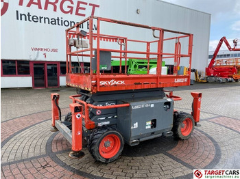 Scissor lift SKYJACK