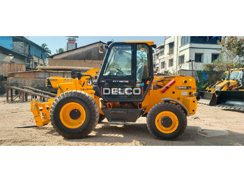 Telescopic handler JCB