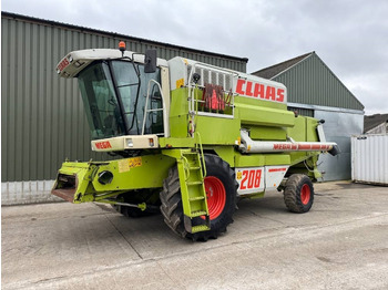 Combine harvester CLAAS Dominator