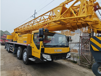 Mobile crane XCMG