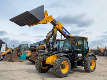 Telescopic handler JCB