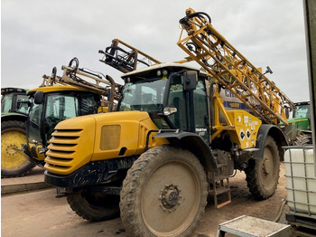 Self-propelled sprayer