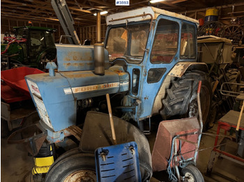 Farm tractor FORD