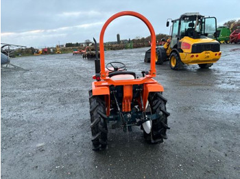 Compact tractor Kubota B1600DT: picture 4