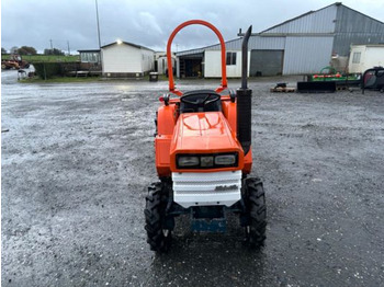 Compact tractor Kubota B1600DT: picture 3