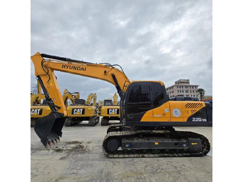 Crawler excavator HYUNDAI