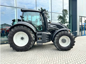 Farm tractor Valtra T235 Direct Smart Touch TWINTRAC! 745 HOURS: picture 4