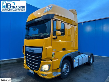 Tractor unit DAF XF 460