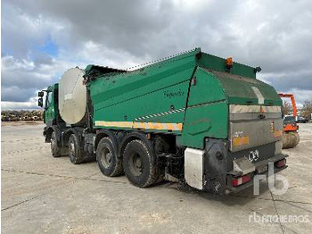 Asphalt distributor RENAULT KERAX 2008 Secmair Chipsealer on 8x8 ...: picture 2