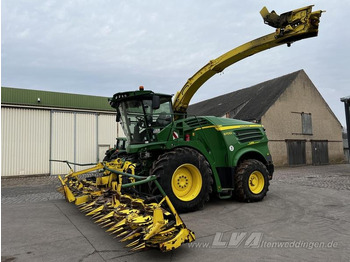 Forage harvester John Deere 8700: picture 3