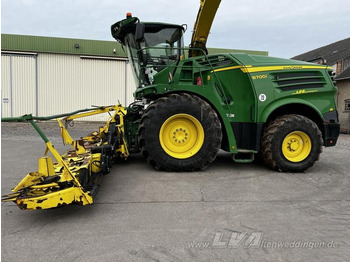 Forage harvester John Deere 8700: picture 4