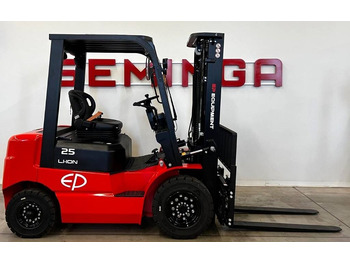 Electric forklift