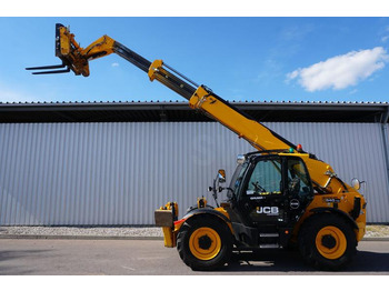 Telescopic handler JCB