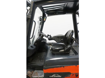 Electric forklift LINDE E25