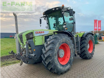 Farm tractor CLAAS Xerion 3800