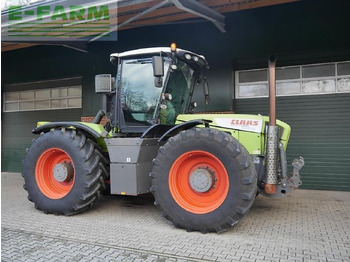 Farm tractor CLAAS Xerion 3800