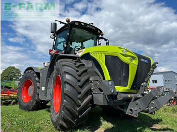 Farm tractor CLAAS Xerion