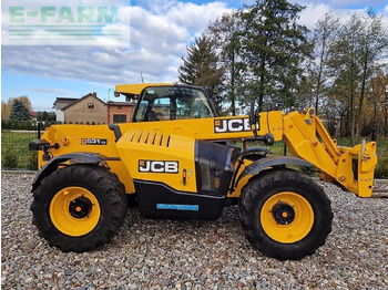 Wheel loader JCB