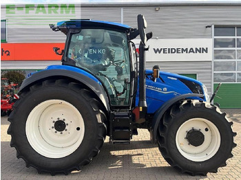 Farm tractor NEW HOLLAND T5