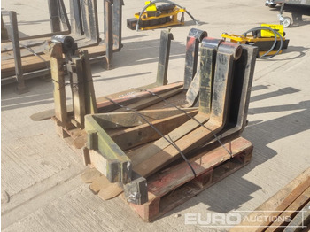 Material handling equipment