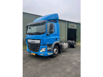 Cab chassis truck DAF CF 75 250