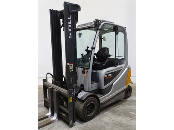 Electric forklift STILL RX60