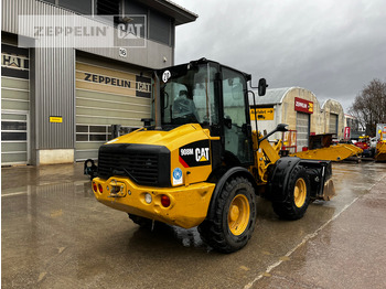 Wheel loader Cat 908M: picture 4