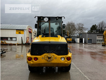 Wheel loader Cat 908M: picture 3